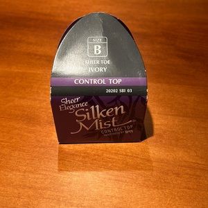 Vintage new in box Leggs ivory sheer pantyhose never opened package